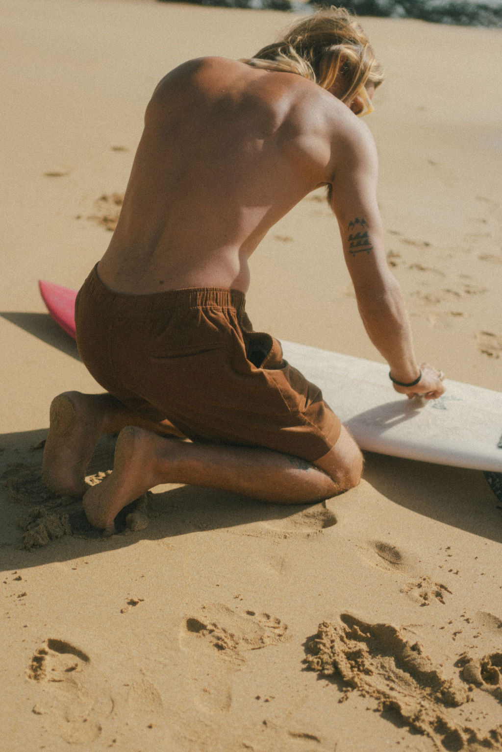 CHESTNUT CORD SHORTS Men