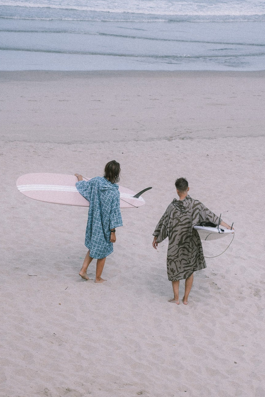 ABYSS QUICK-DRY PONCHO + BAG