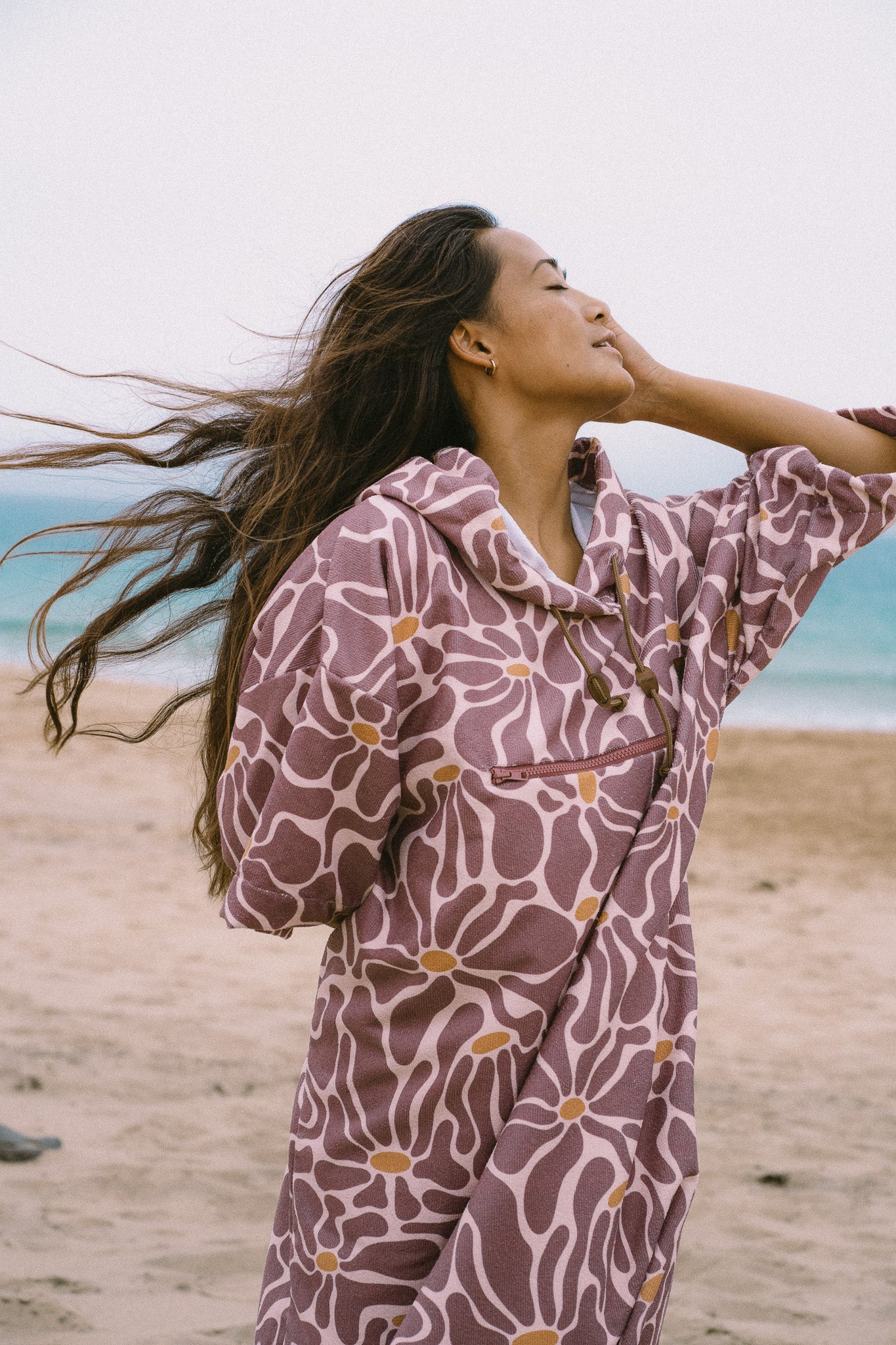 BLOSSOM QUICK-DRY PONCHO + BAG