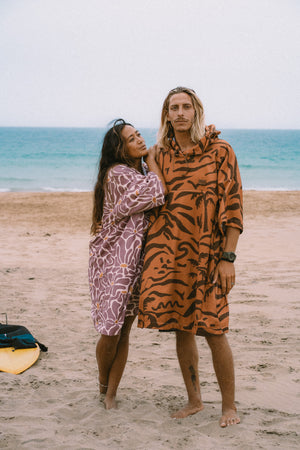 BLOSSOM QUICK-DRY PONCHO + BAG