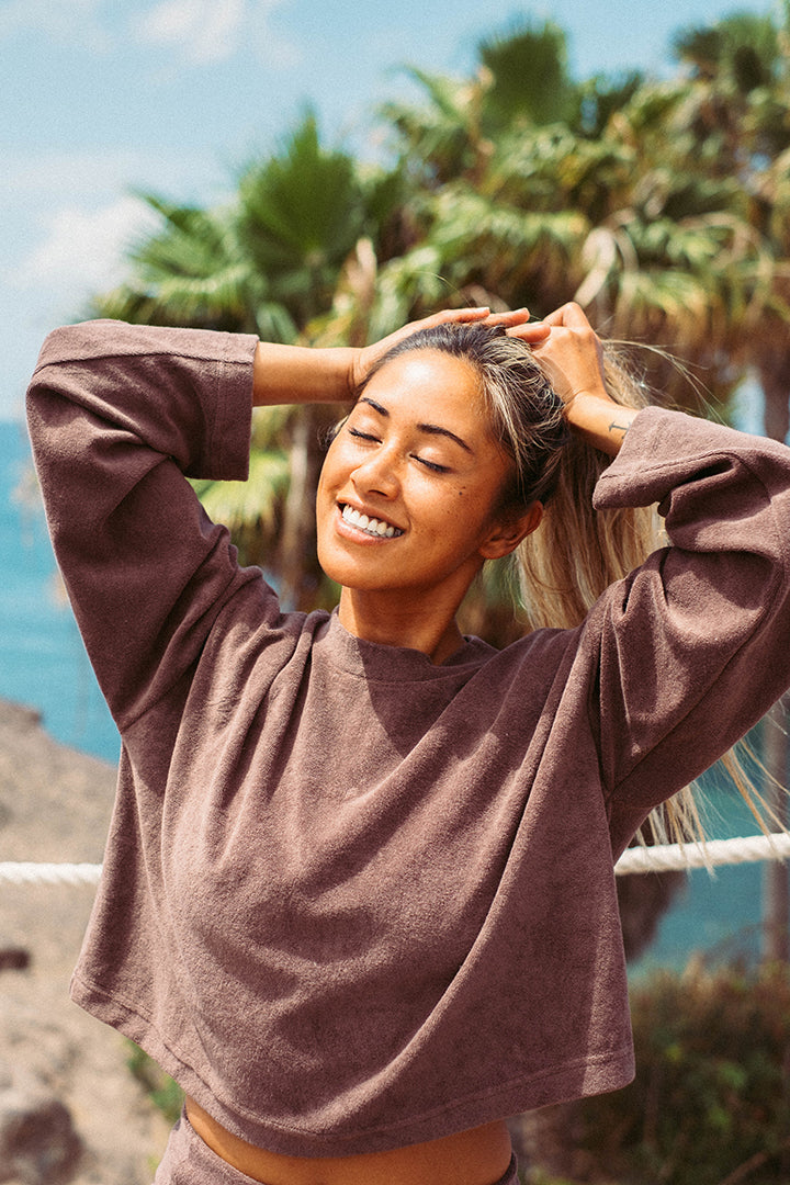CHOCO TERRY CROP SWEATSHIRT