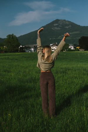 SAGE TERRY CROP SWEATSHIRT