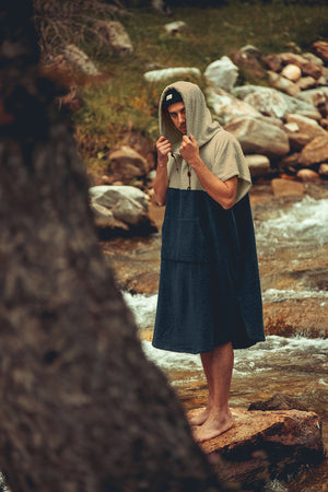 KIWI + BLACKBERRY PONCHO + BAG