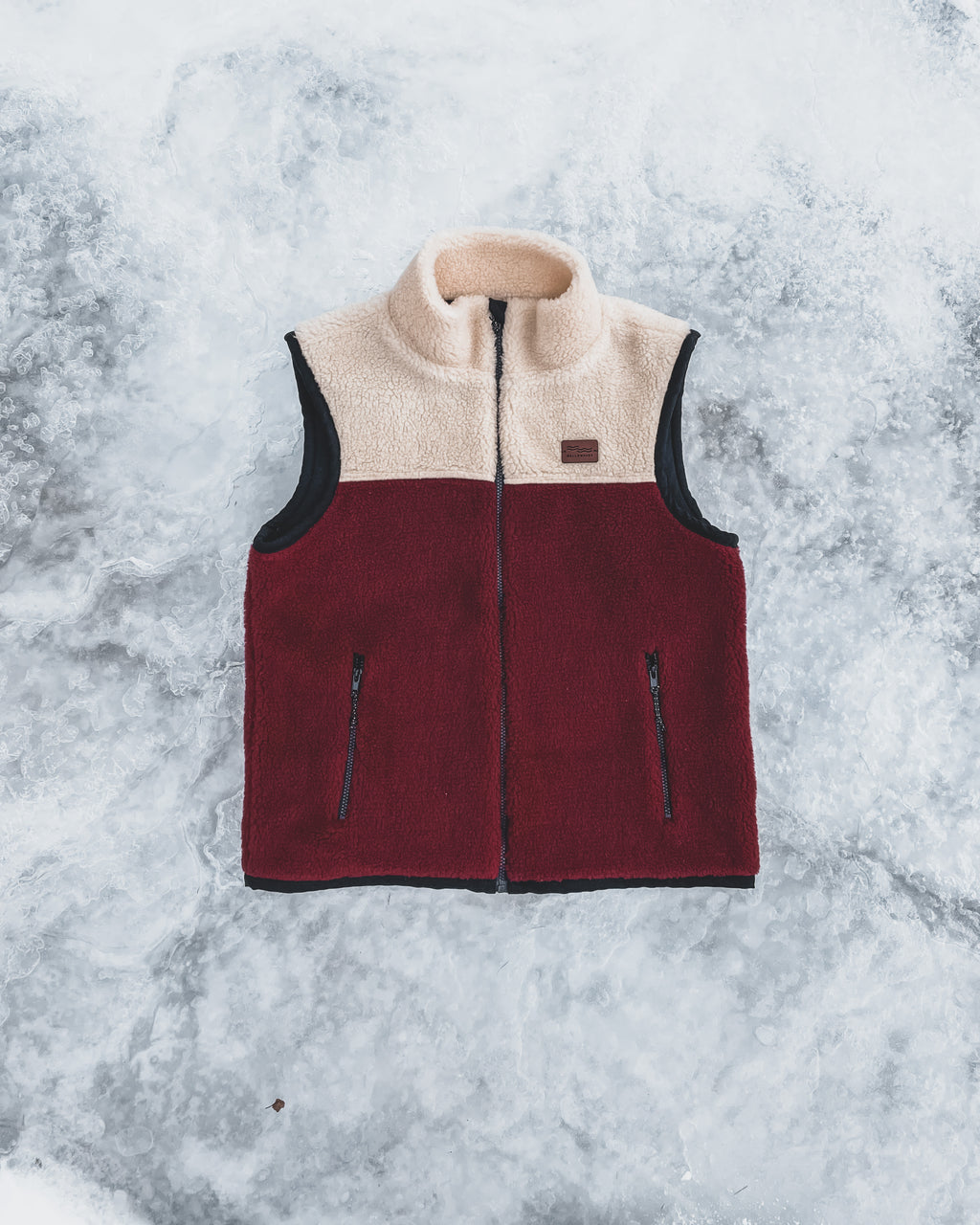 BURGUNDY POLAR VEST